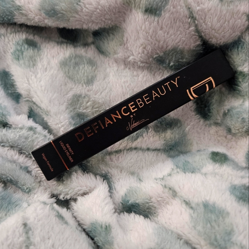 Defiance Beauty Blackest Eyeliner